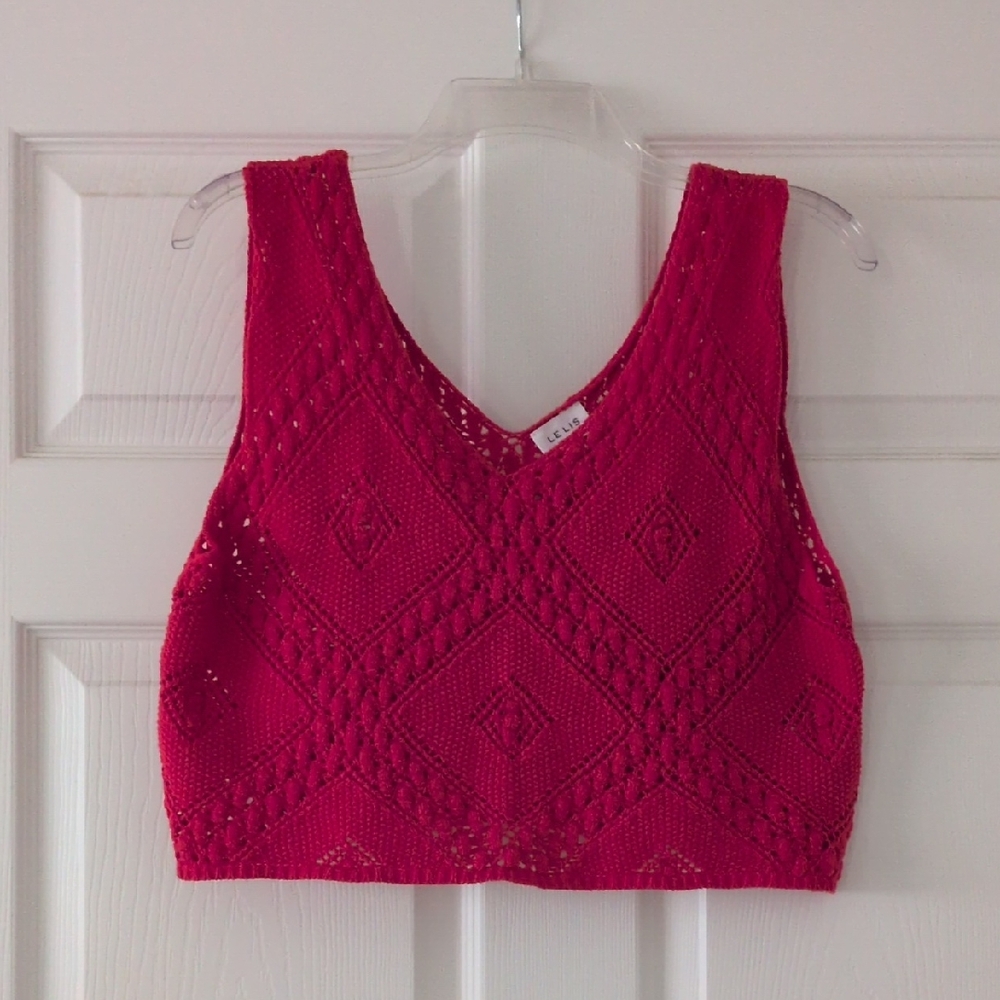 Le Lis Red Sleeveless Fitted Crop Tank